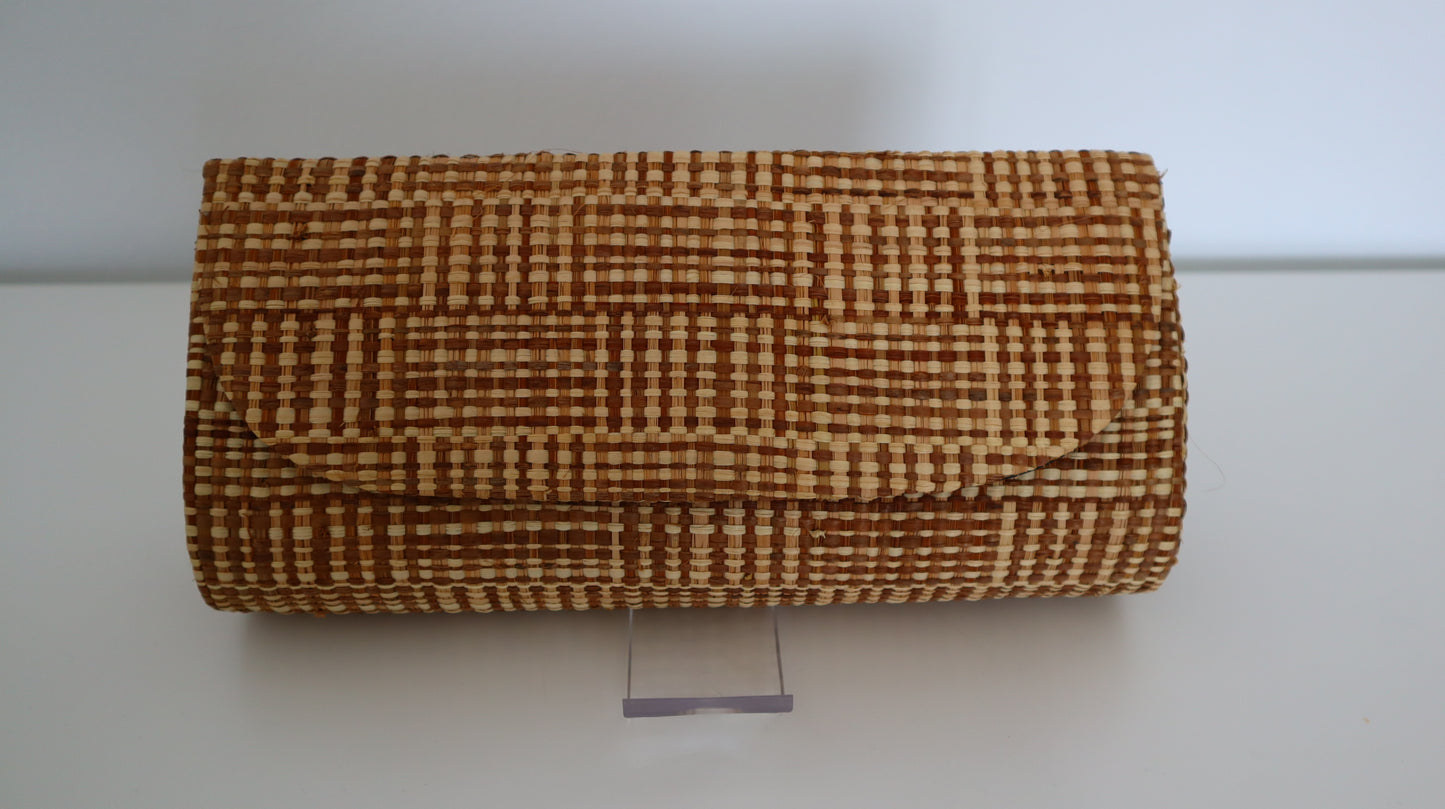 Palm Leaf Clutch - Cartera de mano confeccionada en hoja de Palma